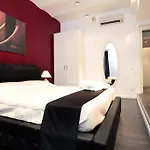 לינה וארוחת בוקר Services Borgo
