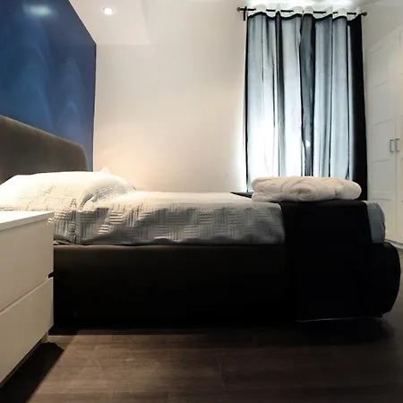 לינה וארוחת בוקר Services Borgo