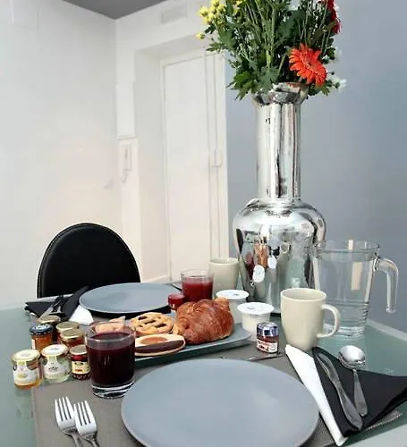 Services Borgo Alojamento de Acomodação e Pequeno-almoço 2*